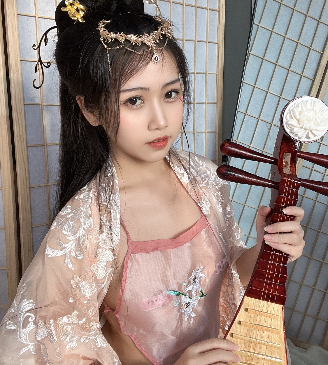 不呆猫《宫廷仕女》：再现古风风采，恍若穿越时空的仕女韵味插图2