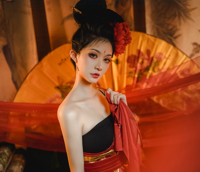 沧霁桔梗黑历史揭秘：从荣耀到争议，她如何应对公众的目光插图4