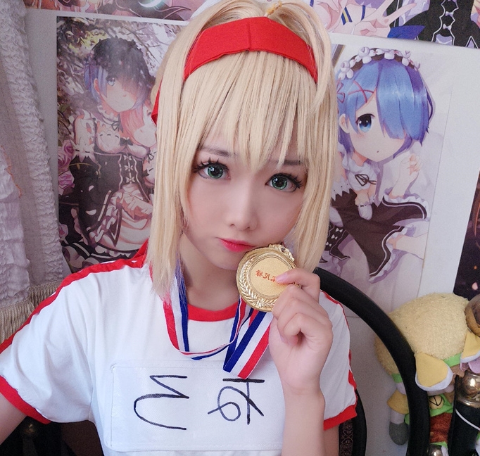 羽天shine黑历史事件揭秘!为什么负债直播,背后隐藏的故事