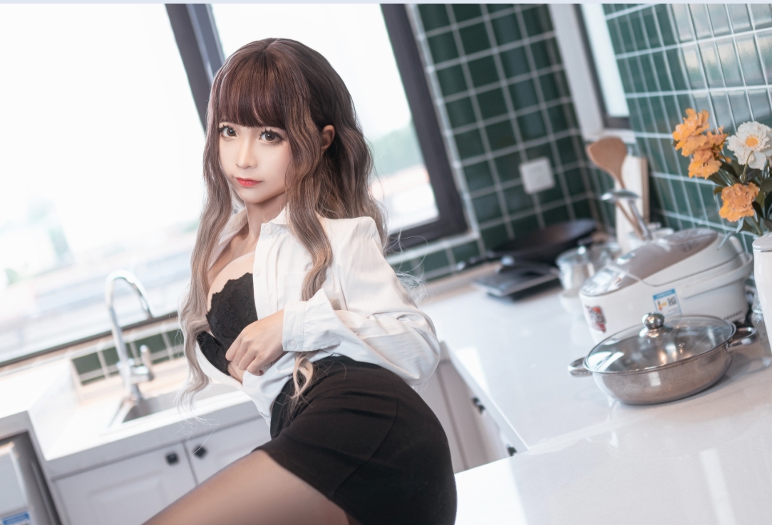 蠢沫沫NO.077《制服》：经典与诱惑的完美融合插图2