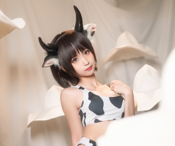 蠢沫沫NO.082《 花花牛》：这只萌萌的“奶牛”展现了无限魅力插图2