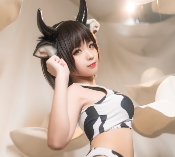 蠢沫沫NO.082《 花花牛》：这只萌萌的“奶牛”展现了无限魅力插图3