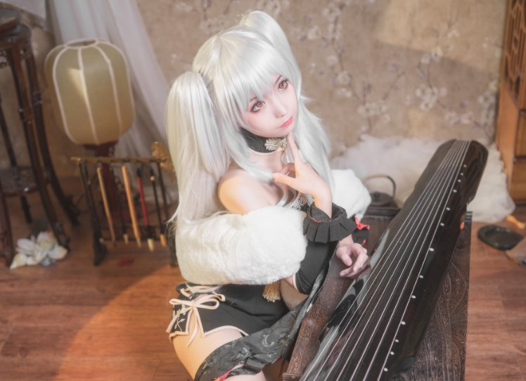 蠢沫沫《旗袍萝莉》:传统与青春的完美融合插图2 蠢沫沫《旗袍萝莉》:传统与青春的完美融合插图2