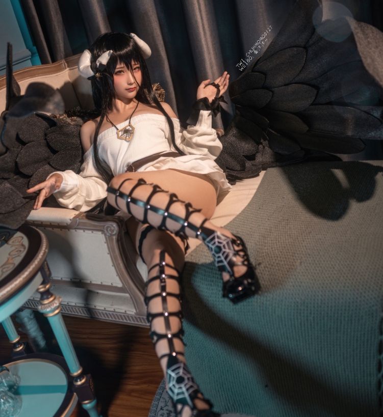 蠢沫沫《雅儿贝德毛衣》：温暖与魅力的完美融合插图4