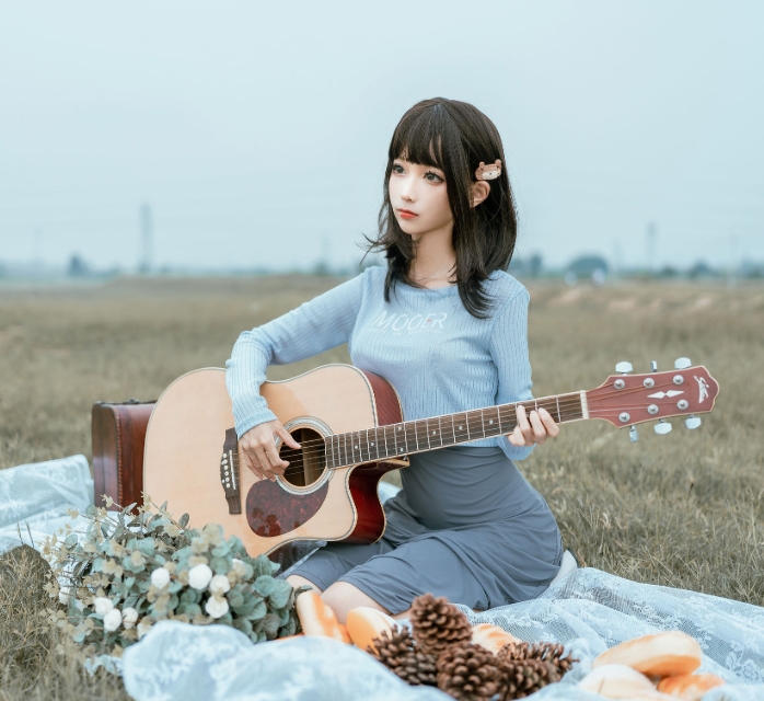 蠢沫沫的《吉他妹妹》:治愈系Cosplay作品插图3 蠢沫沫的《吉他妹妹》:治愈系Cosplay作品插图3