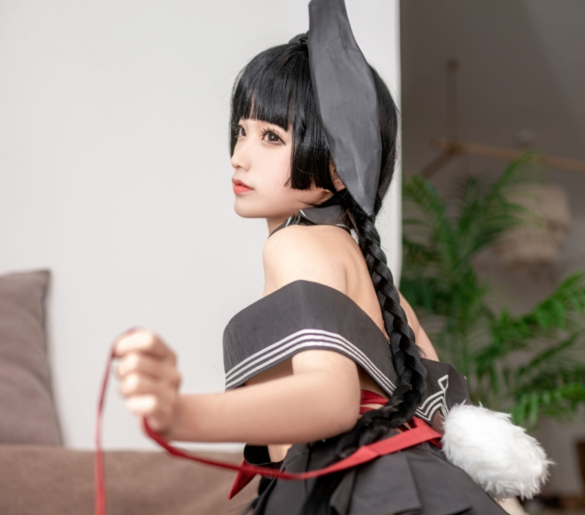 蠢沫沫《卯月桃子》:从可爱兔耳到迷人微笑的完美演绎插图4 蠢沫沫《卯月桃子》:从可爱兔耳到迷人微笑的完美演绎插图4