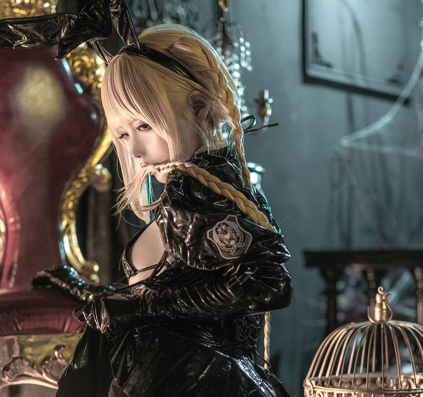 老司机快上车！蠢沫沫《生日福利》绝美大赏：蕾丝花边与粗犷白靴的极致诱惑。插图