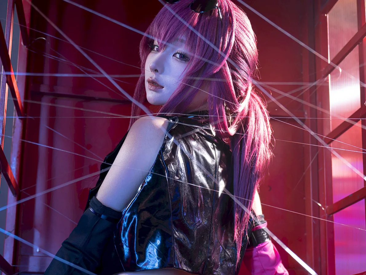 坏女人诱惑！蠢沫沫《崩坏星穹铁道》卡芙卡：这一声“听我说”，我命都给你插图1