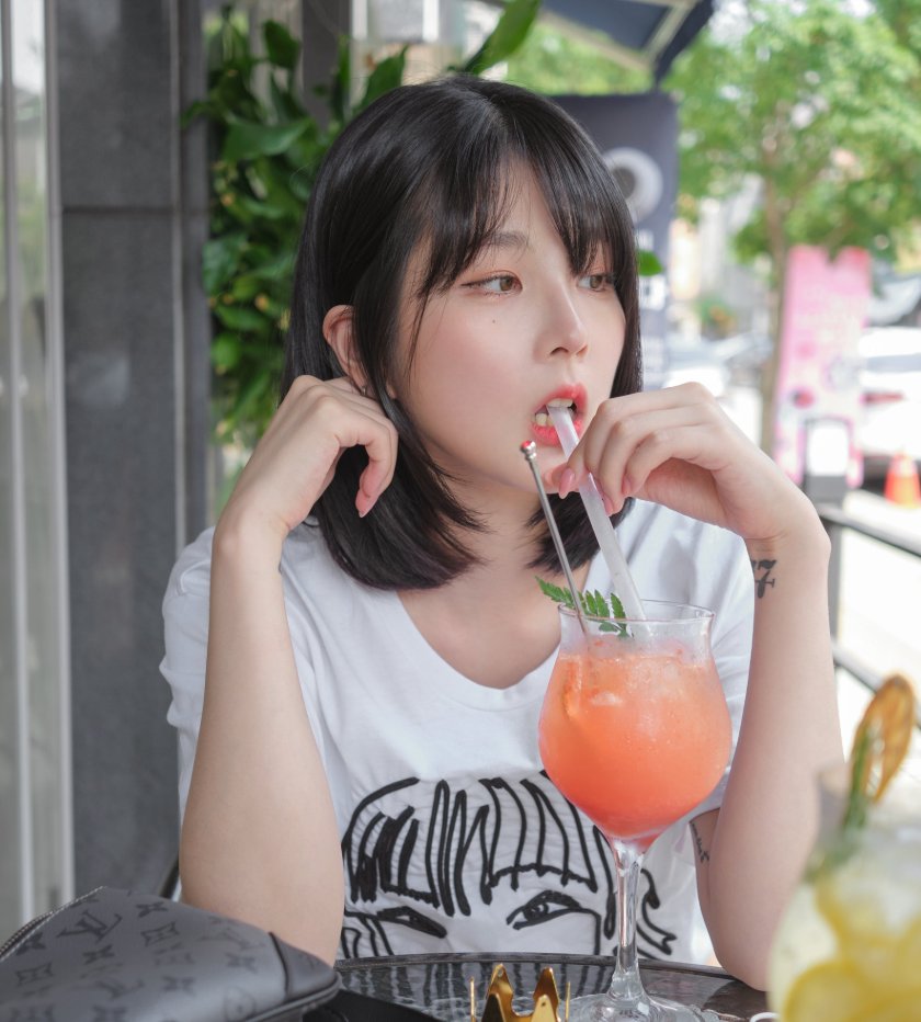 [ArtGravia] VOL.181 Jang Joo：车窗、饮品和夏日短发的生活感摄影作品插图2
